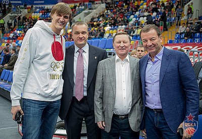 Андрей Кириленко, Андрей Ватутин, Сергей Иванов и Сергей Кущенко (фото: М. Сербин, cskabasket.com)