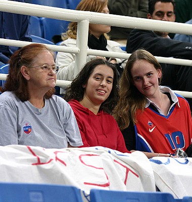 В Афинах у ЦСКА была своя поддержка (фото С.Макаров)