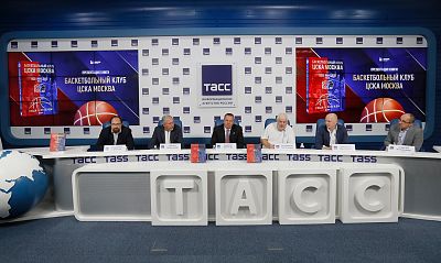 Пресс-конференция (фото: М. Сербин, cskabasket.com)