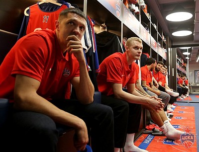 Семен Антонов и Андрей Лопатин (фото: М. Сербин, cskabasket.com)