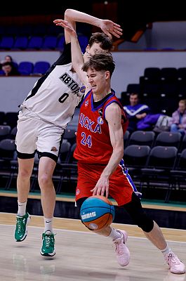  Денис Клуббе (фото: Т. Макеева, cskabasket.com)