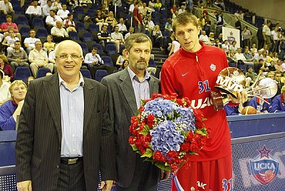 Владимир Гомельский, Игорь Коц и Виктор Хряпа (фото М. Сербин, cskabasket.com)