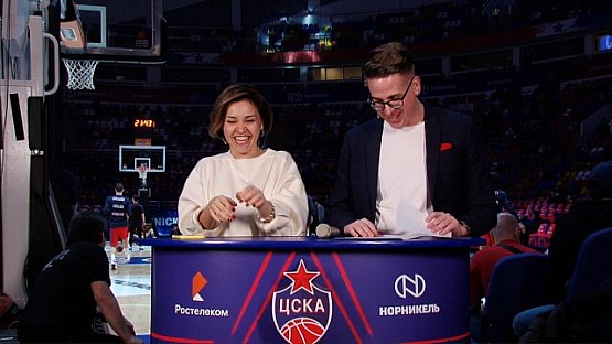 #CSKABasketShow: Елена Ханга, Станислав Ярушин, группа TRITIA и Ирина Чеснокова