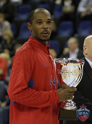 Джамонт Гордон стал лучшим игроком турнира (фото М. Сербин, cskabasket.com)