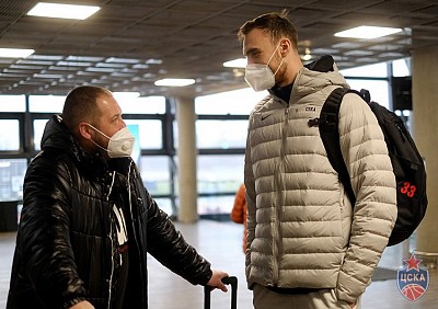 Александар Бата и Никола Милутинов (фото: М. Сербин, cskabasket.com)