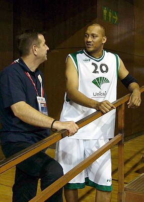 Виктор Александер и Иван Еремич (фото cskabasket.com)