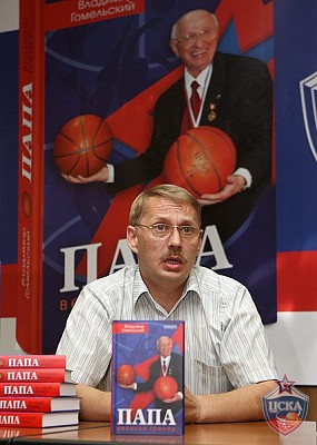 Роман Кудряшов (фото Ю. Кузьмин, cskabasket.com)