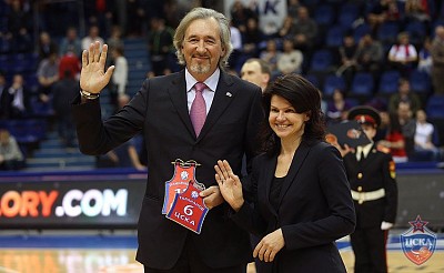 Сергей Тараканов и Елена Безденежных (фото: М. Сербин, cskabasket.com)