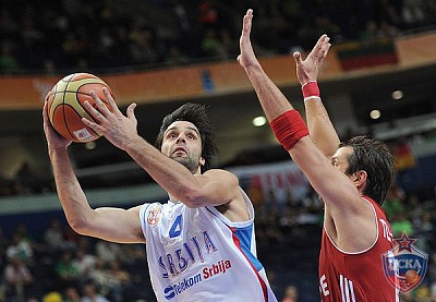 Милош Теодосич стал самым результативным игроком матча (фото cskabasket.com)