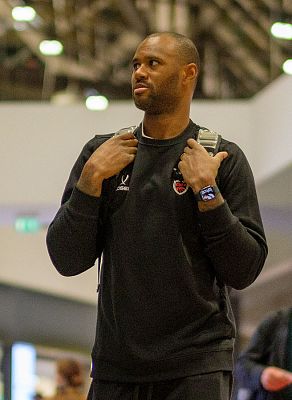 Амат М'Бай (фото: М. Сербин, cskabasket.com)
