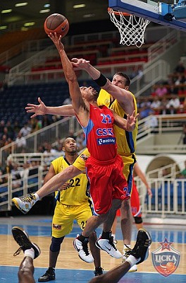 Траджан Лэнгдон стал самым результативным игроком матча (фото М. Сербин, cskabasket.com)
