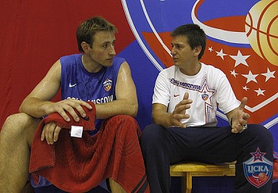 Матьяж Смодиш и Владо Радоньич (фото М. Сербин, cskabasket.com)
