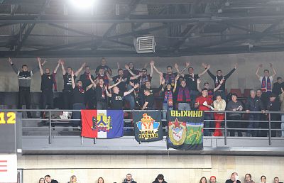 Болельщики ЦСКА (фото: М. Сербин, cskabasket.com)