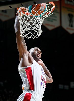 Амат М'Бай (фото: М. Сербин, cskabasket.com)