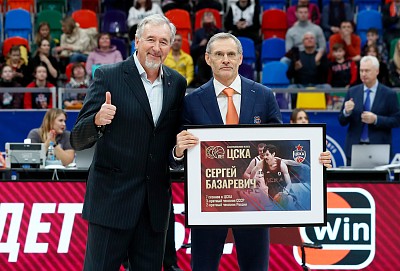 Сергей Тараканов и Сергей Базаревич (фото: М. Сербин, cskabasket.com)