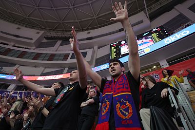 Болельщики ЦСКА (фото: Т. Макеева, cskabasket.com)