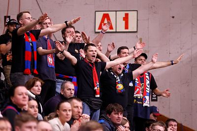 Болельщики ЦСКА (фото: М. Сербин, cskabasket.com)