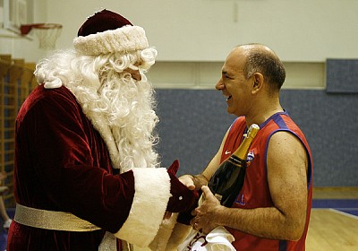 Эмануэле Молин и Дед Мороз (фото М. Сербин)